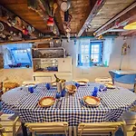 別荘 Mamma Mia House By The Sea バカル