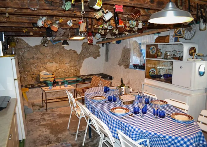 Mamma Mia House By The Sea Bakar