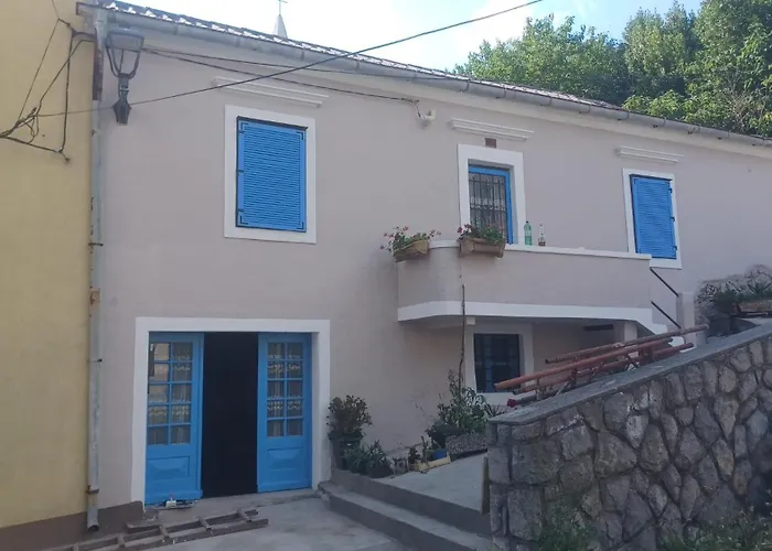 Mamma Mia House By The Sea *