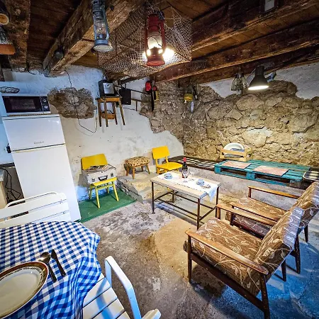 Casa de Férias Mamma Mia House By The Sea Bakar